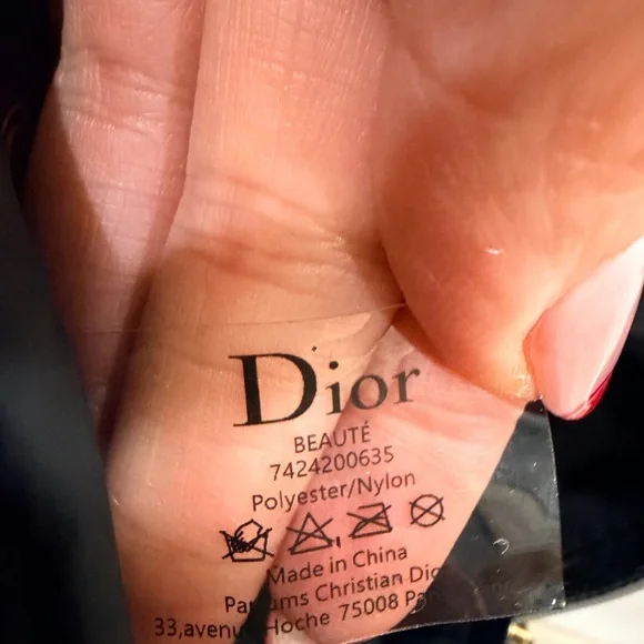 Dior Beauty Crossbody, Novelty CD Strap, Mini Lady Dior Bag Charm - NIB/Gift Bag - Picture 8 of 16
